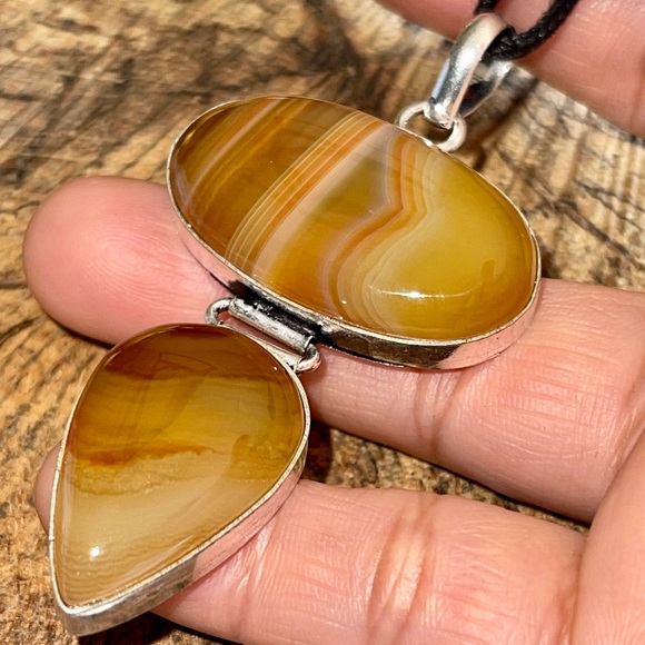 Rustic Color Sardonyx Agate Pendant 2 7/8” - Picture 12 of 15